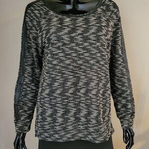 Two by Vince Camuto top